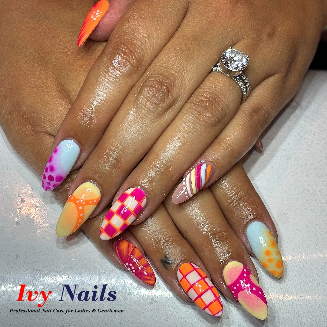 Pro nails